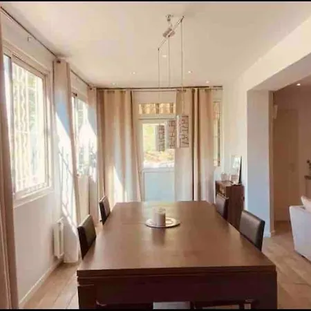 Maison Avec Jardin A La 펜션 *
